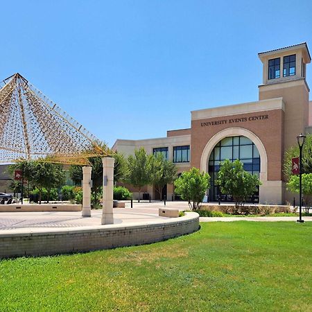 Howard Johnson By Wyndham San Marcos Ngoại thất bức ảnh