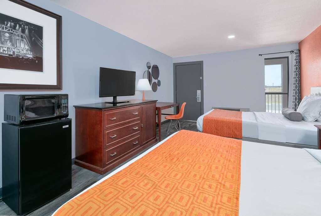 Howard Johnson By Wyndham San Marcos Phòng bức ảnh