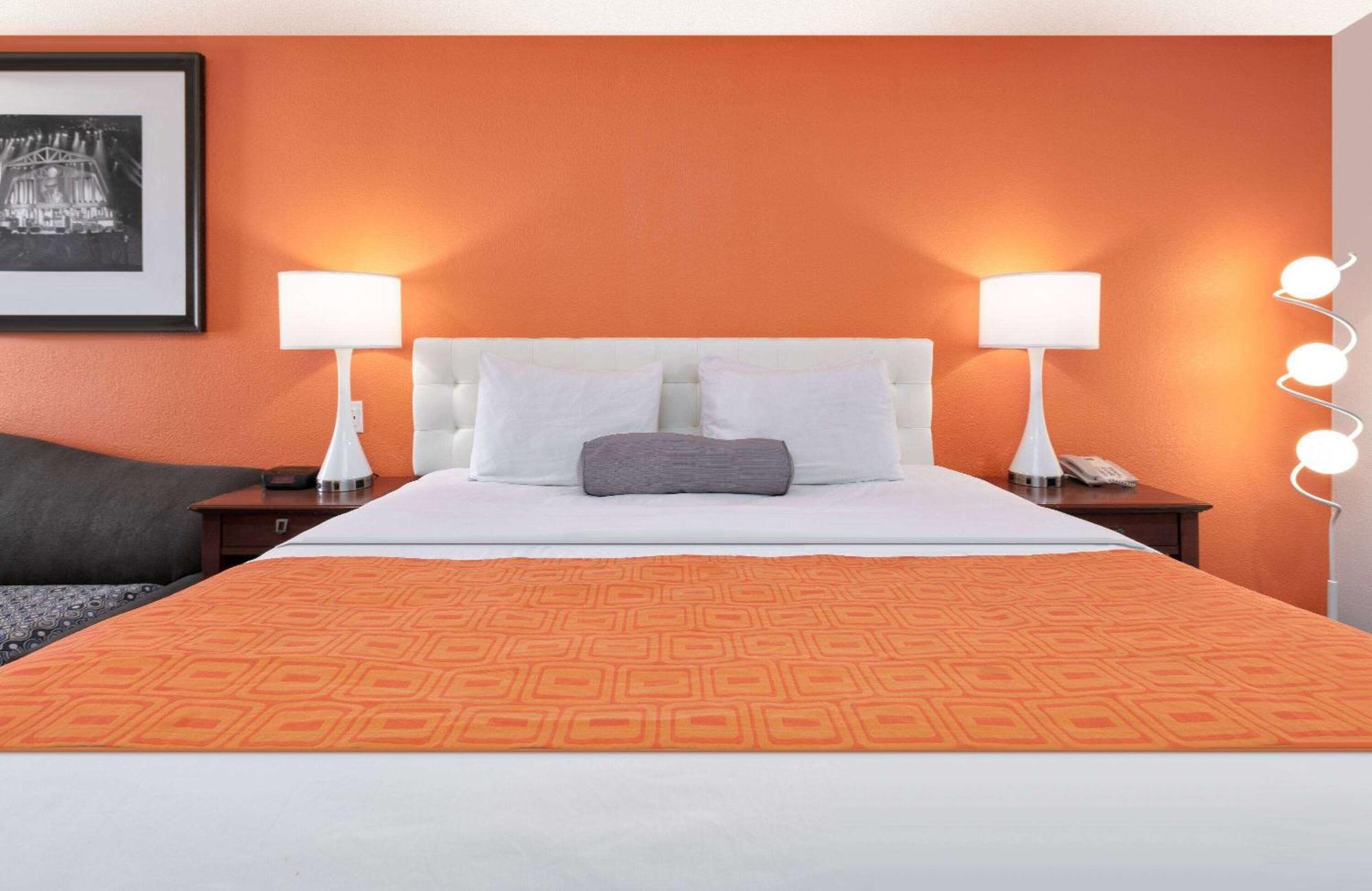 Howard Johnson By Wyndham San Marcos Ngoại thất bức ảnh