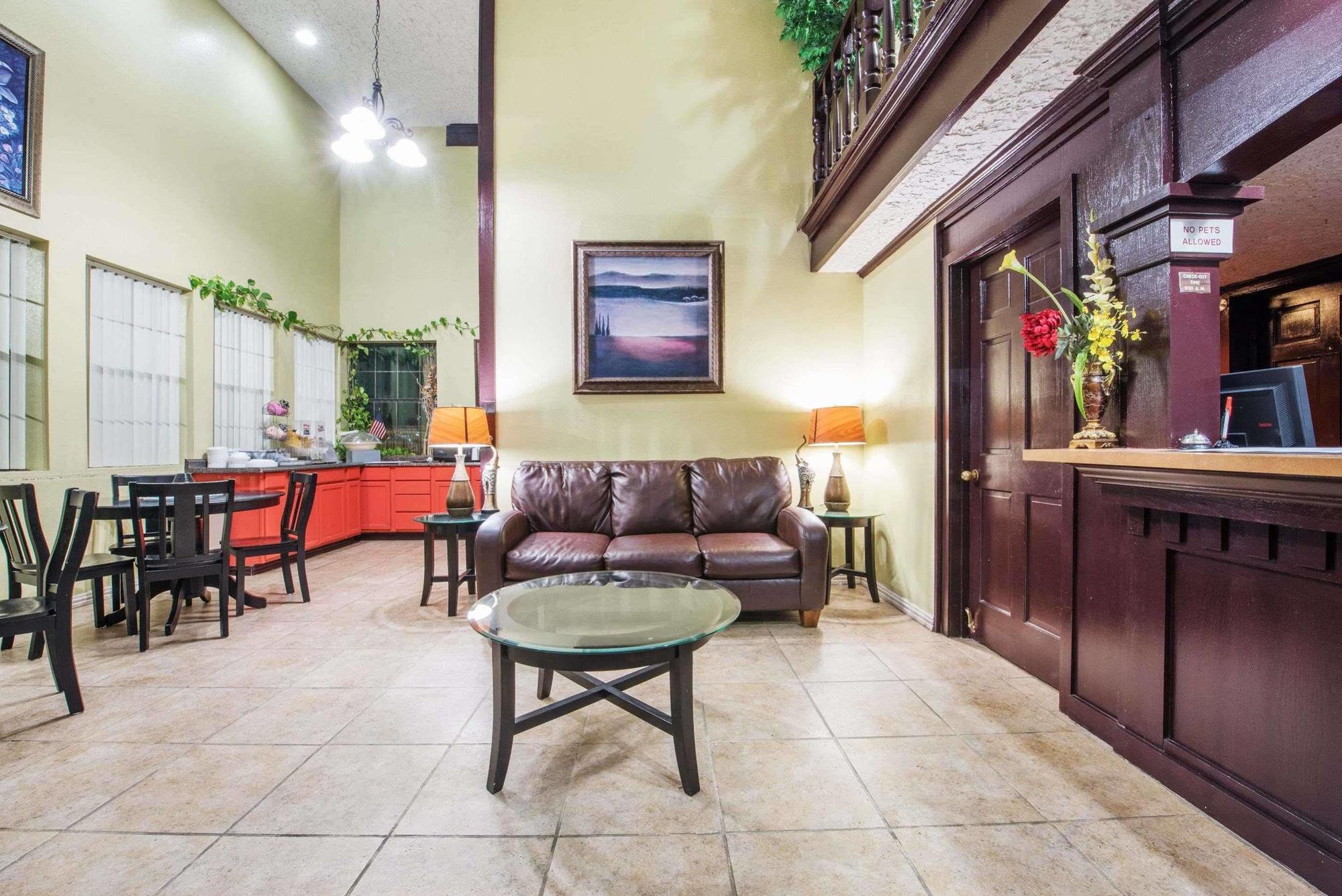 Howard Johnson By Wyndham San Marcos Ngoại thất bức ảnh